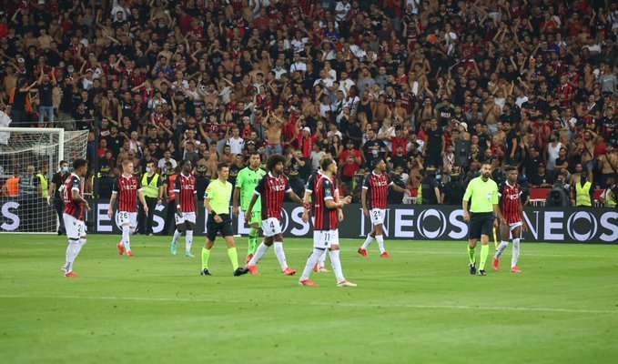  马赛德比战平局收场，双方球迷爆发冲突  