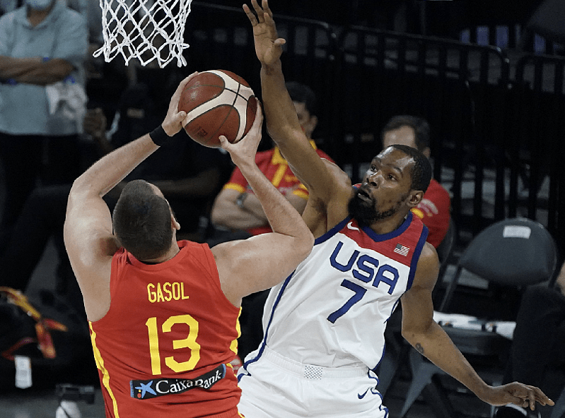  圣保利替补席暗藏杀机，终场前绝杀带走三分荣耀