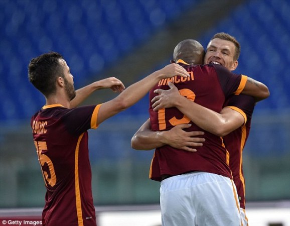  罗马队长哲科梅开二度助球队客场力擒乌迪内斯